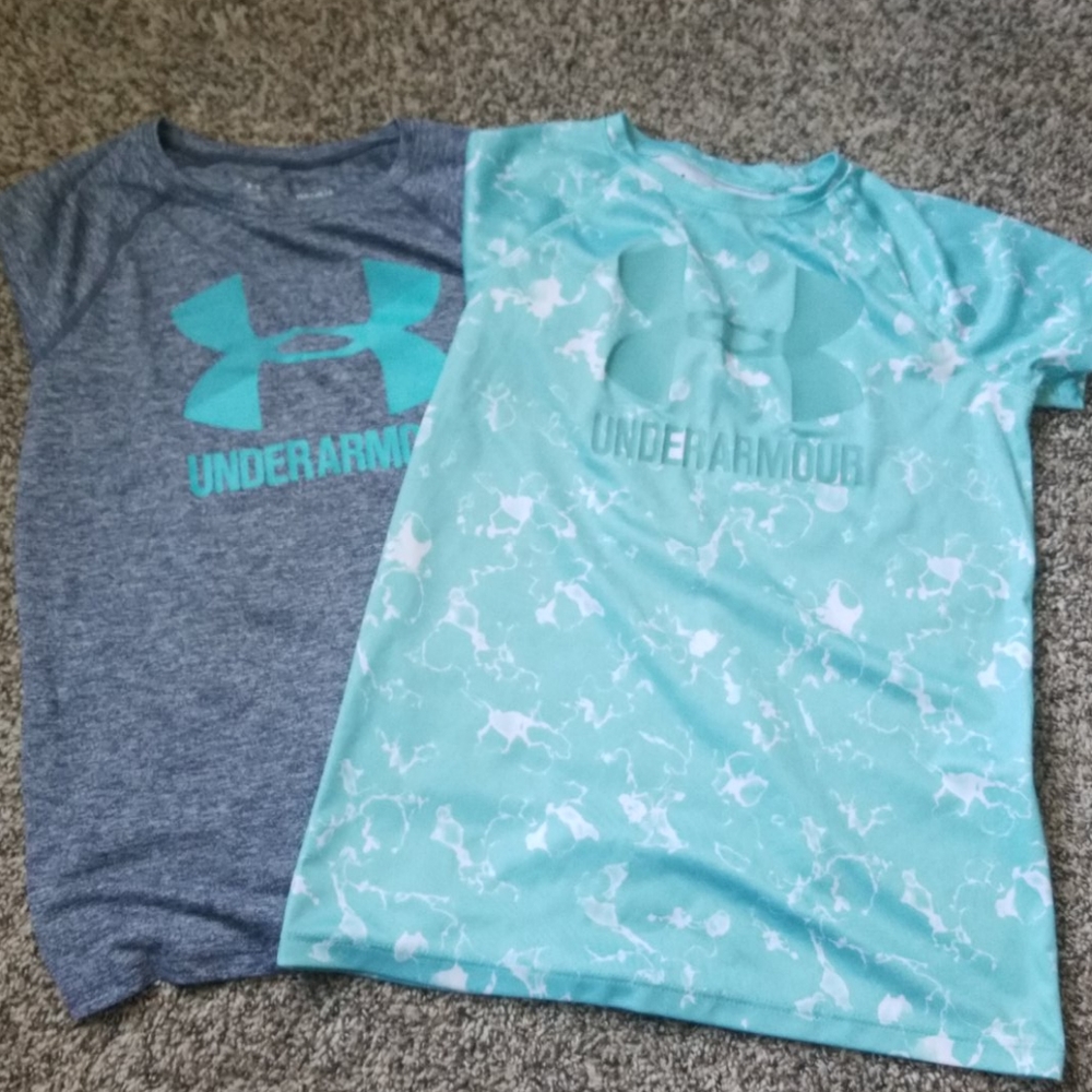 Under armour youth large shirts